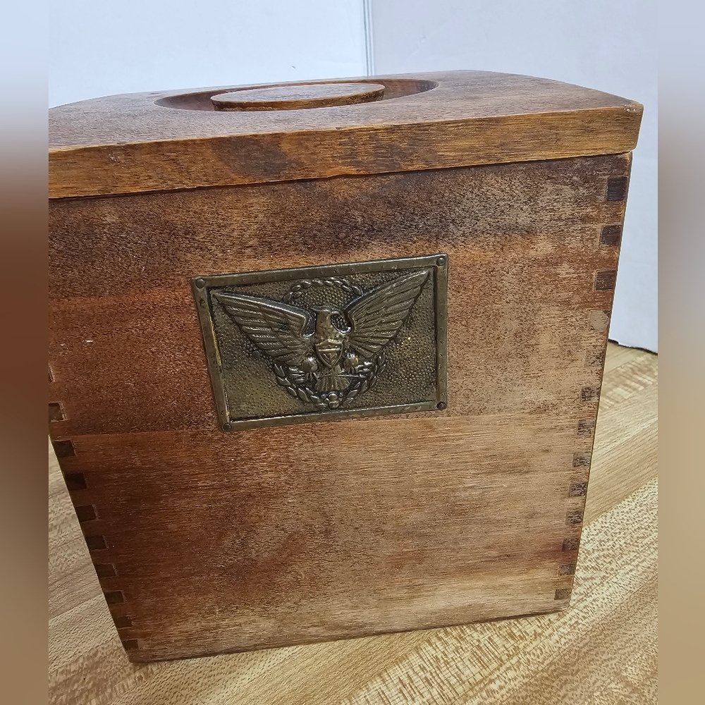 Vintage Wood Canister Box Eagle Brass Emblem Tight Dovetail Joint Excellent 6.5"